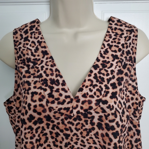 Joan Vass New York Chic Leopard Print Sleeveless Top - Picture 3 of 8